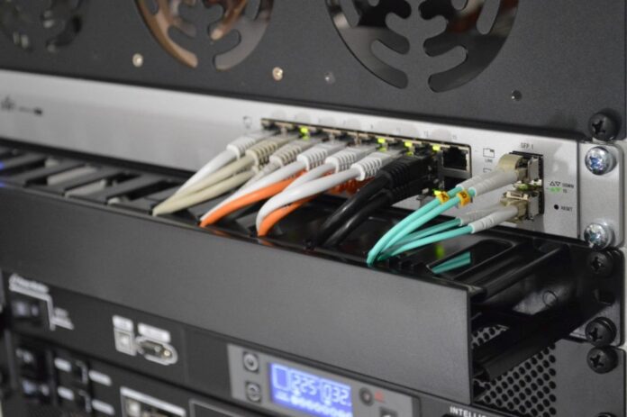 benefits of dedicated server hosting